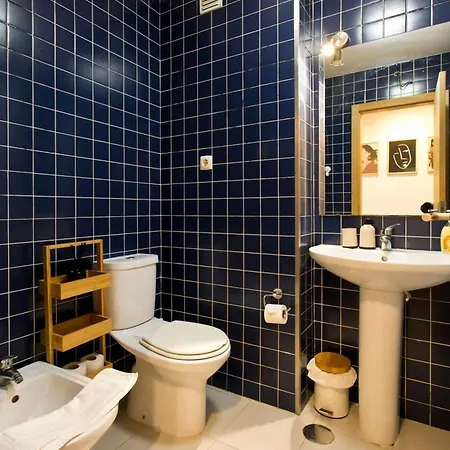 Aposentus - Contemporary Comfort