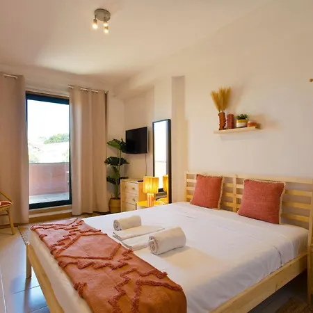 Aposentus - Contemporary Comfort * 포르투